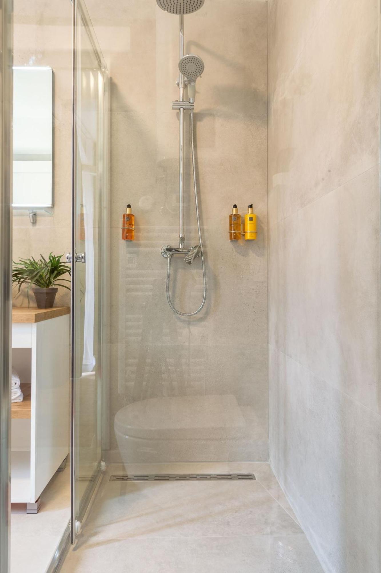 2M Exclusive Rooms زادار المظهر الخارجي الصورة