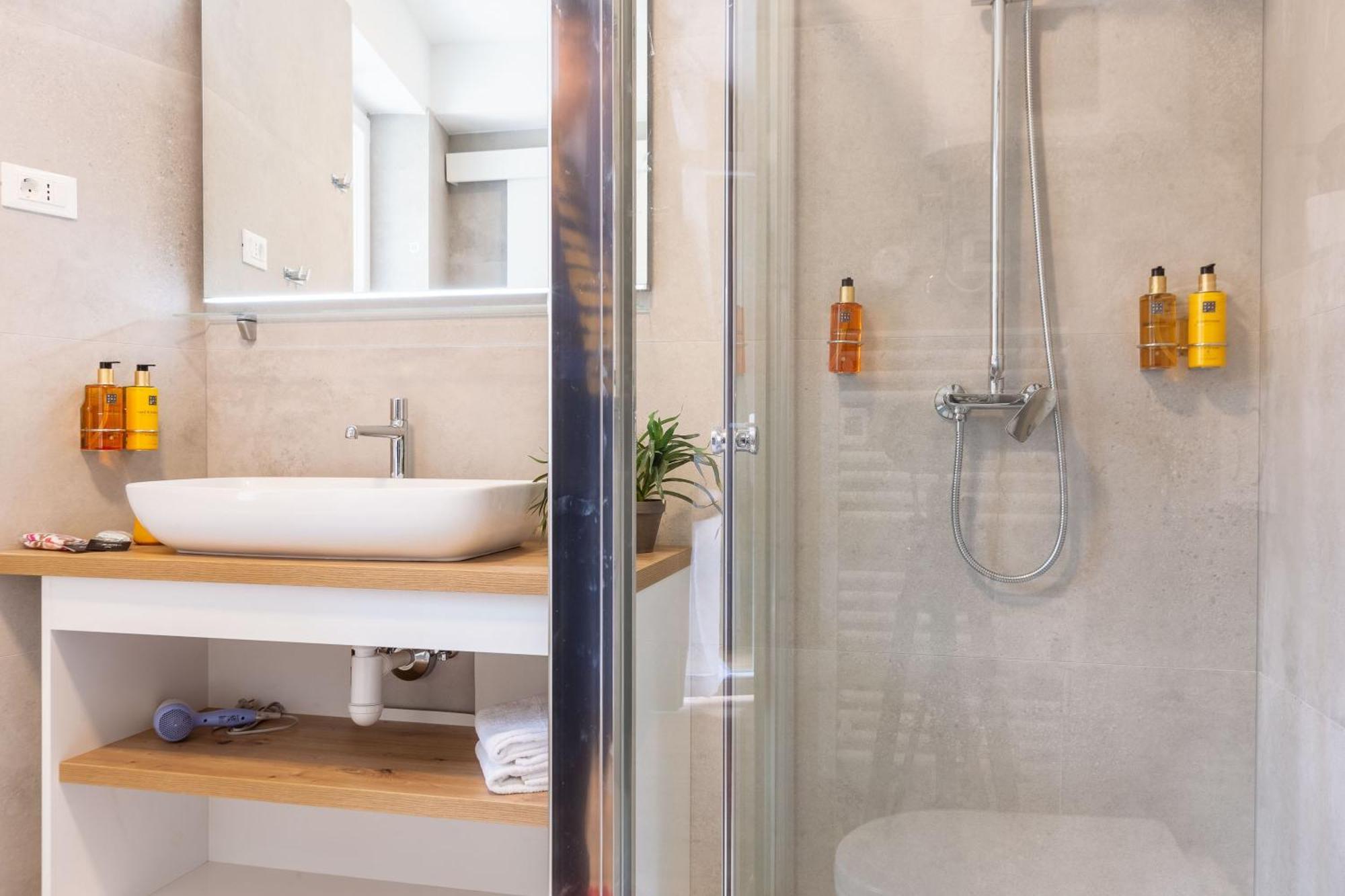 2M Exclusive Rooms زادار المظهر الخارجي الصورة