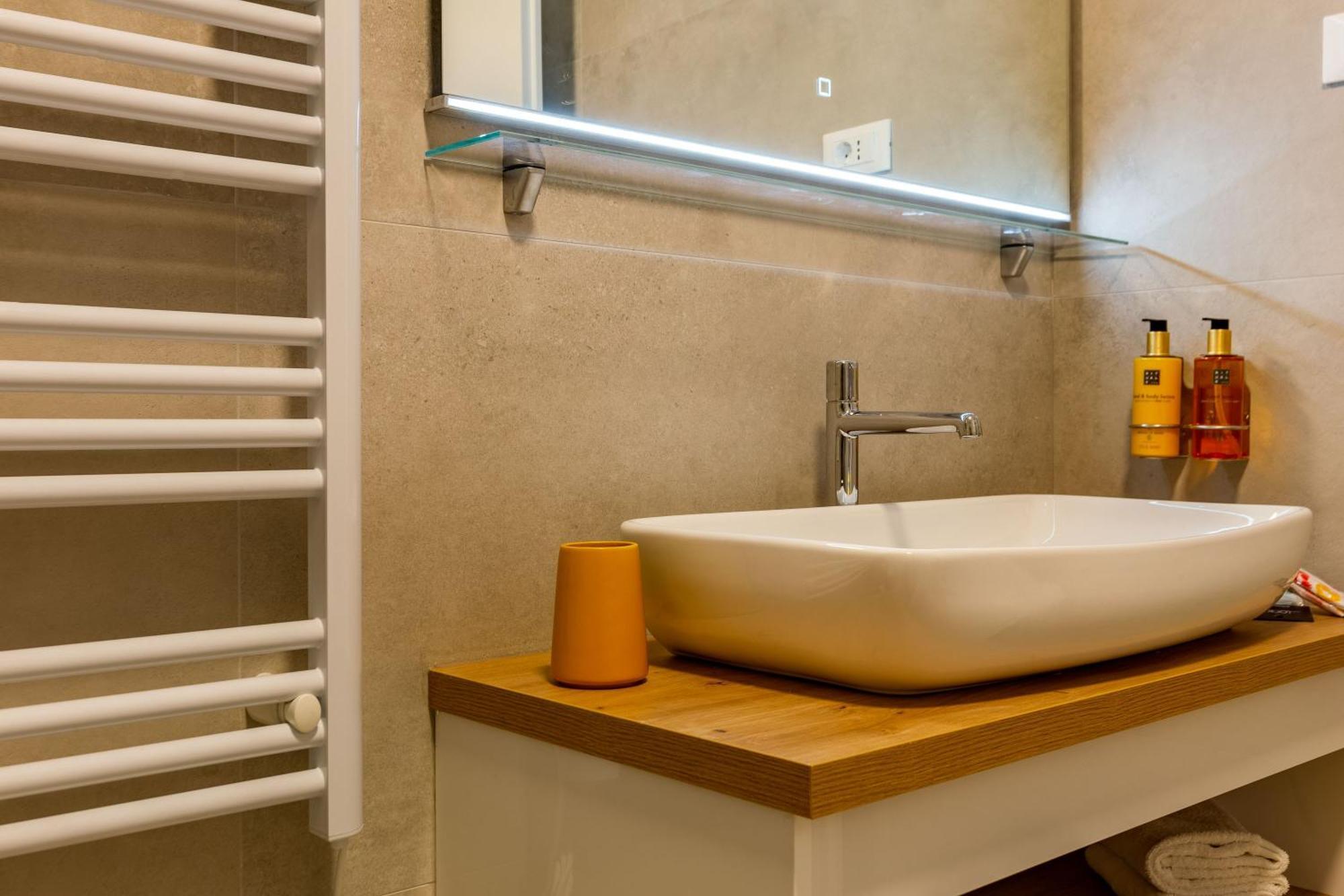 2M Exclusive Rooms زادار المظهر الخارجي الصورة